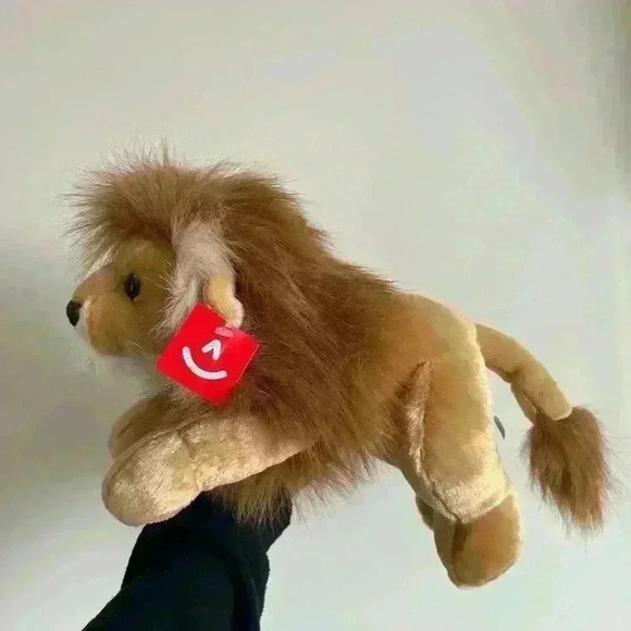 NWT Lion Stuffed Animal Lion King Zoo Animal - Stuffed Animal Gift Idea - Picture 2 of 2